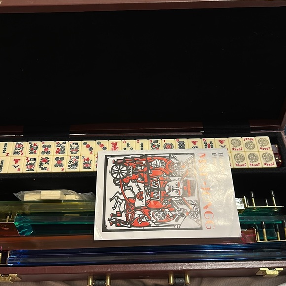 Mah-Jongg set with case. - Picture 11 of 12